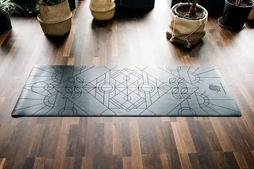 Deco Alignment Yoga Mat