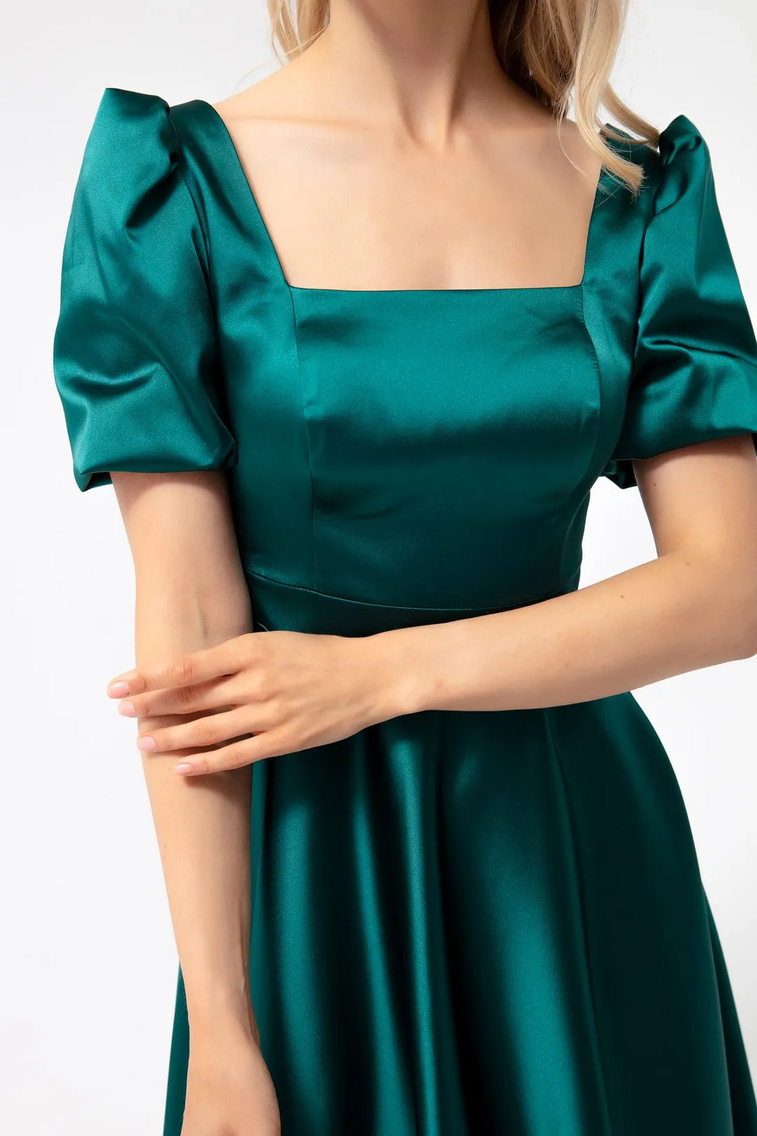 Female Balloon Sleeve Clash Cut Mini Satin Evening Dress