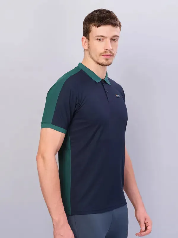 Men Colorblock Slim Fit Polo T-shirt with MATPIQ