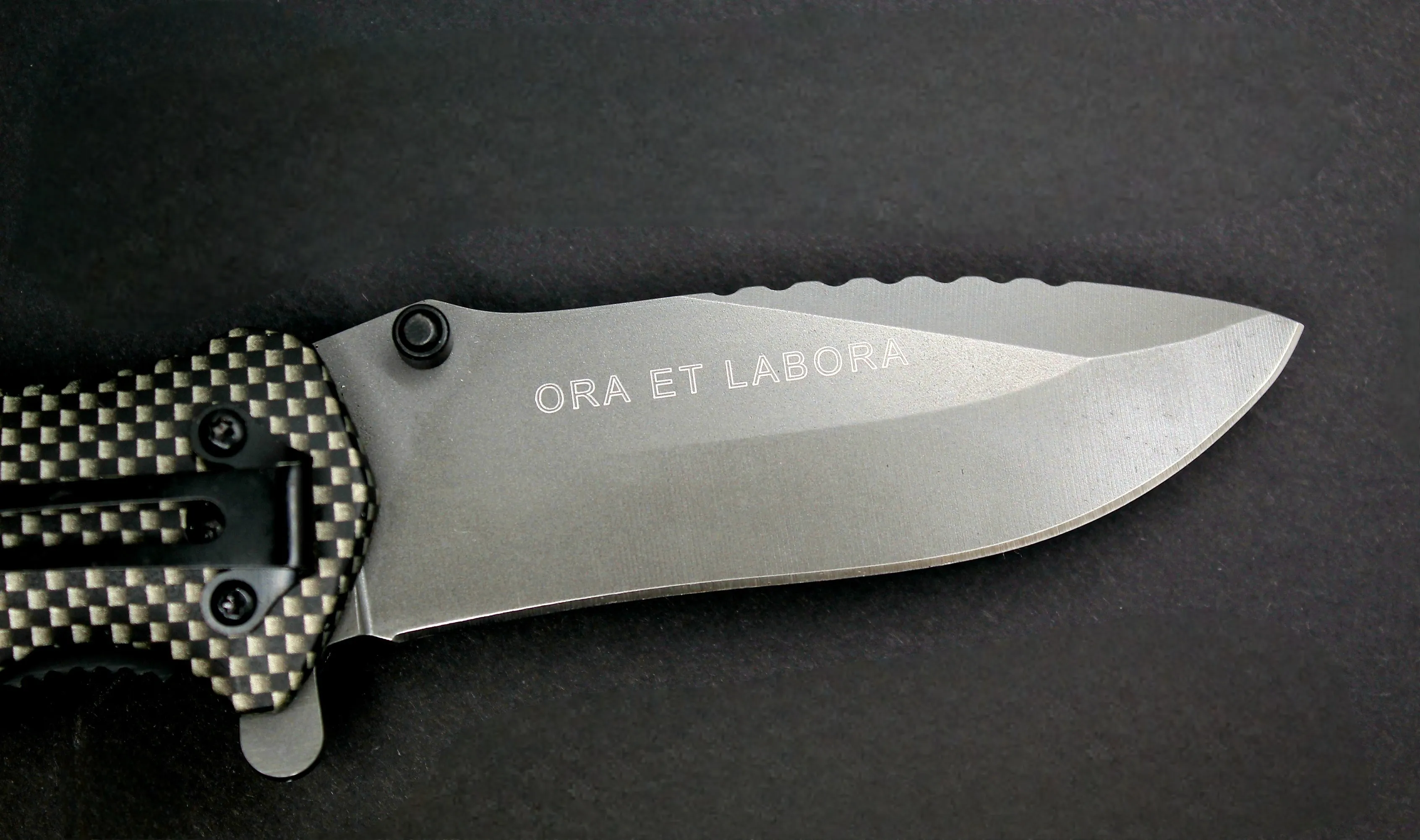 Ora Et Labora Knife