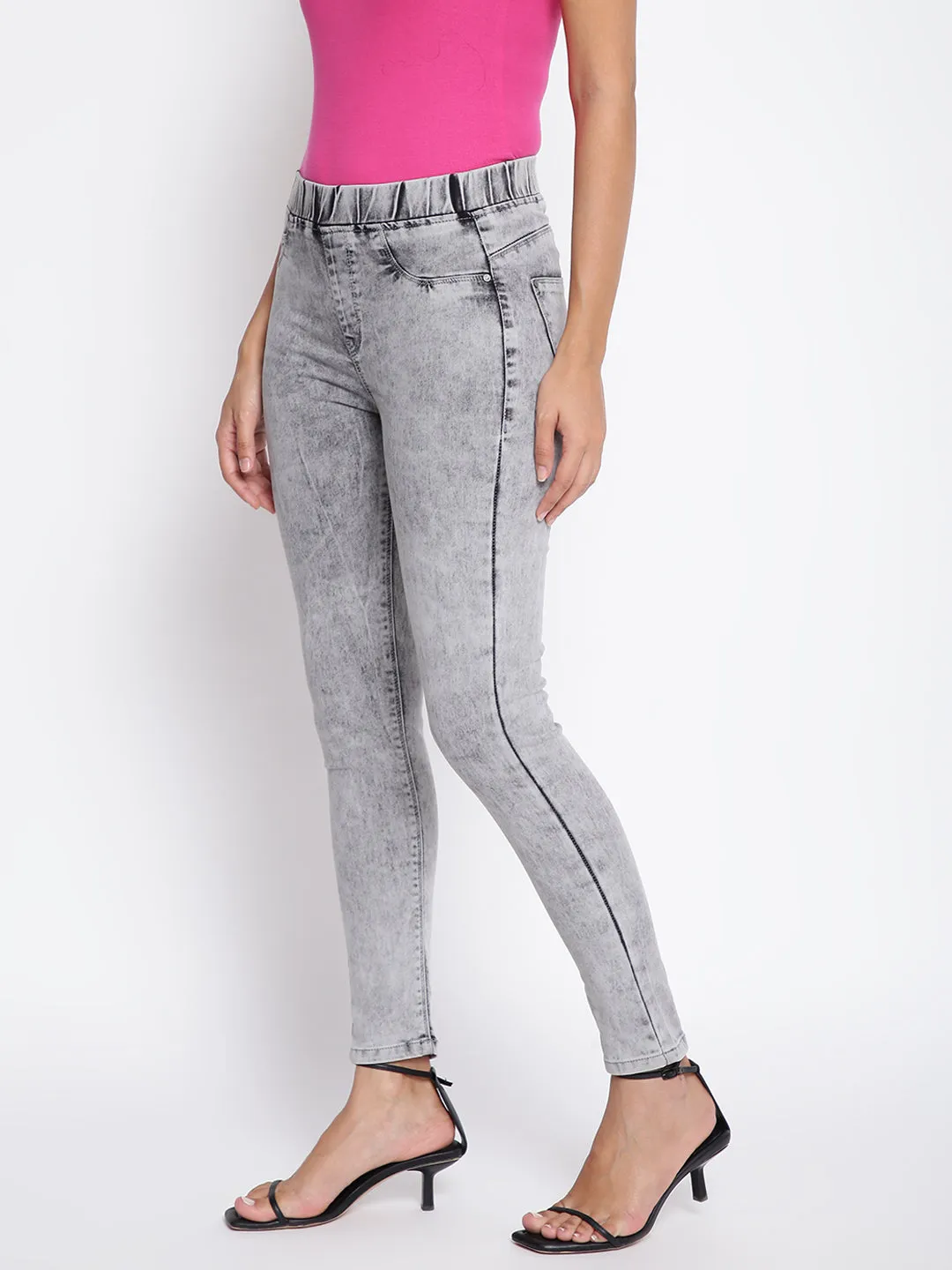 Women Grey Skinny Fit Jegging